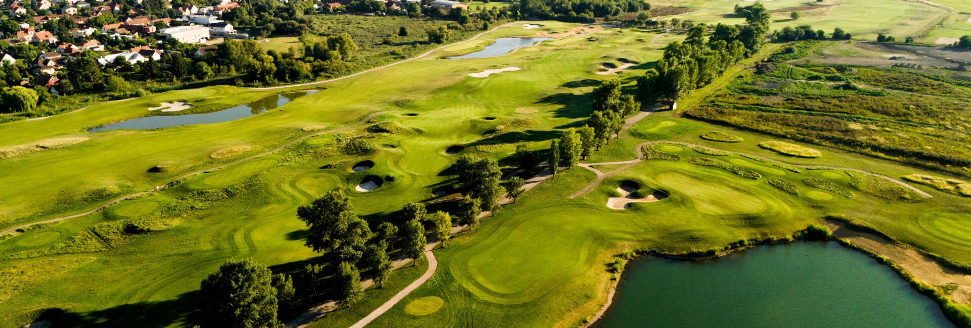 Prague City Golf Club Vinoř - Image 11